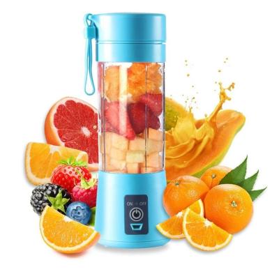 China Mini Home Use Portable Personal Car Portable Fruit Juicer Blender Electric Blender Blender for sale