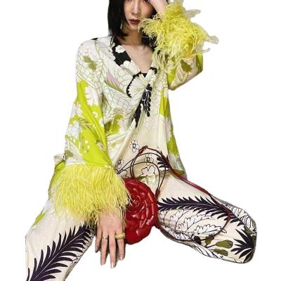 China 2022 Autumn INS QUICK DRY hot sale high and silk design fashion printing feather pajamas sleepwear set for sale