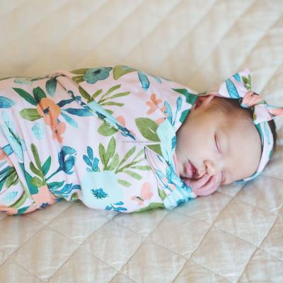 China 2022 Anti-static Baby Wrap Set Flower Animal Print Muslin Wrap for sale