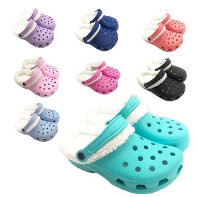 China Wholesale Custom Logo Gardener Sandals Women's Warm Host Fur Shoes Ladies Winter Printed Hairy Clog Shoe With Fur for sale