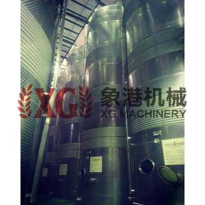 China Hotels 300L Sanitary Stainless Steel Wine Fermenter Tank Winery Microbrewery Brewing Maker for sale