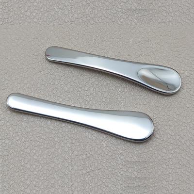 China Beauty Care Make Tools Wholesale Stainless Steel Cosmetic Spoons Spatula Spoon Metal Mini Facial Cream Spoon for sale