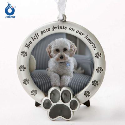 China Home Keepsake Paw Picture Frame Ornaments, Metal Christmas Tree Dog Pet Keepsake Decoration Pet Ornament with Picture Frame for sale