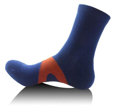 China Custom Sports Running Heating Ski Socks Antibacterial for sale