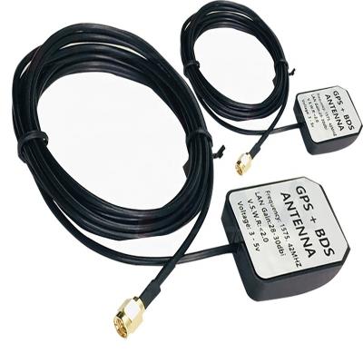 China 1575.42MHZ Automotive Wifi Antenna 28DB 3000mm High Gain Vehicle Positioning Navigation Antenna for sale