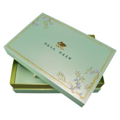 China Recyclable High Quality Customized Exquisite Rigid Box Embossing for sale