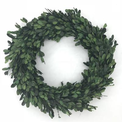 China Wholesale Pure Handmade Preserved Artificial Flower Boxwood Garland - Round for sale