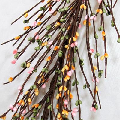 China Pure Handmade New Arrival Artificial Pip Berry Wreath For Spring Decoration Wholesale for sale