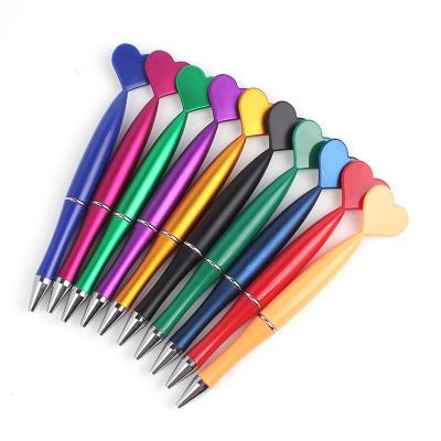 China Promotional Cheap Heart Shape OEM Pen Custom Plastic Ballpoint Pen For Kids for sale