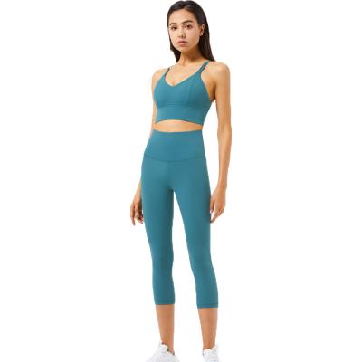 China Wholesale High Quality Breathable High Level Breathable Bra And Yoga Pants From Factory Wholesale Price 2 Piece Sets For Women Fitness for sale