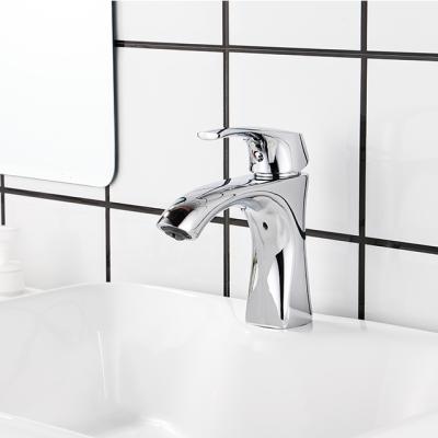 China Contemporary Angled Spout Basin Mixer Basin Faucet Basin Faucet Brass Grifo for sale