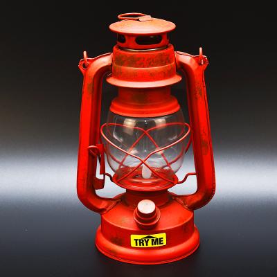 China Outdoor Retro Camping Lights Camp Outdoor Portable Lantern Vintage Camping Lantern for sale