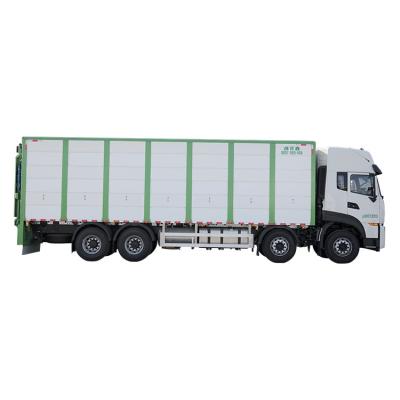 China Best price top quality pig transport truck dongfeng animal transport truck livestock poultry transport truck 11800*2500*3960mm for sale