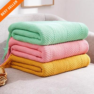 China Luxury knitted decorative woven nordic boho macrame cotton throw blanket anti-static high quality for sofa couch with tassel zu verkaufen