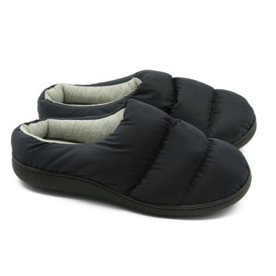 China Anti-odor men's slippers for indoor and outdoor use with waterproof function for sale