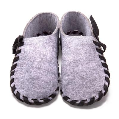 China New Creative Design DIY Anti-odor Women's Spring Autumn Home Handmade Shoes Felt Slippers for sale