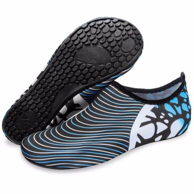 China Swimming Beach Aqua Water Shoes Quick-Drying Light Weight Outdoor Anti Slip Quick-Drying for sale