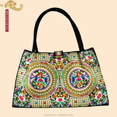 China Cotton Chinese Lady Peony Embroidery Wholesale Chinese Yunnan Embroidery Fashion Handbag Shopping Tote Bags for sale