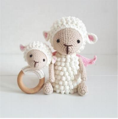 China Toy Safe Wooden Baby Rattle Teether Soft Toys Shape Handmade Soft Animal Shape Sheep Baby Crochet Toys for sale