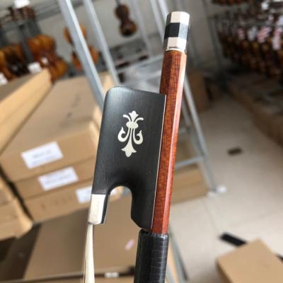 China Professional cello pernambuco carbon fiber cello bow for sale