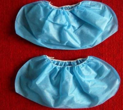 China Anti Slip Comfortable Disposable Shoe Cover Biodegradable 20 - 40gsm Weight for sale