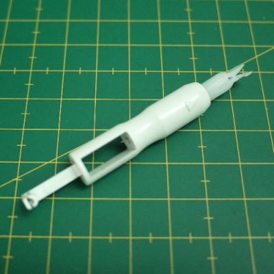 China Garment shops 202024002 MADE IN TAIWAN HOUSEHOLD SEWING MACHINE PARTS NEEDLE THREADER for sale