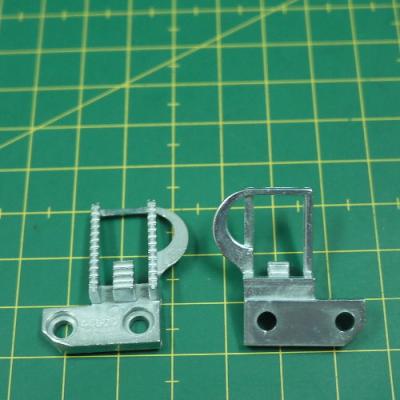 China Garment Shops 445896 HIGH QUALITY DOMESTIC SEWING MACHINE PARTS FEED DOG FOR SINGER for sale