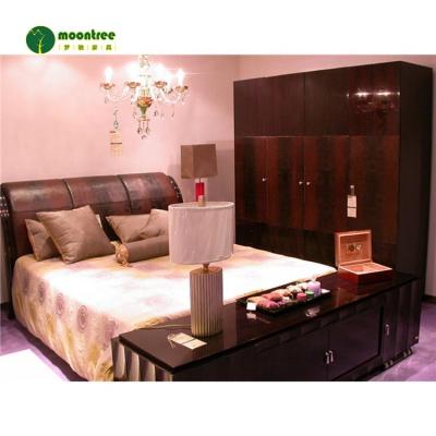 China Moontree MBR-1304 Italian Style And Design Bedroom Furniture for sale