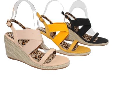 China Fashion Ladies Wedge Sandal for sale