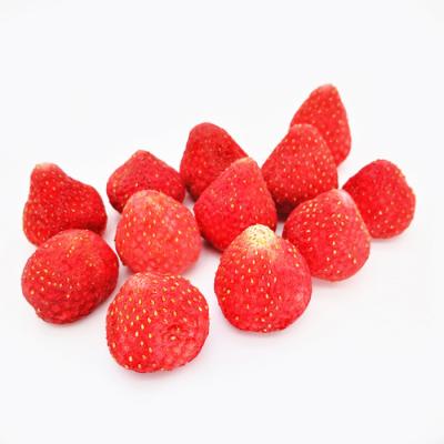 China Bulk Wholesale Dried High Quality 100% Natural Fruit Dried Strawberry Whole Dried for sale