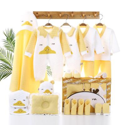 China Gift Box Set Cotton Breathable Newborn Baby Clothes Autumn And Winter Full Moon Newborn Gift for sale