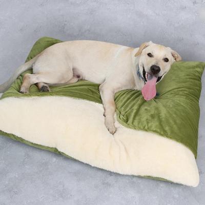 China Breathable Pet Bed Dogs Kennel Winter Warm Removable Washable Bite-resistant Puppy Cushion Plush Cat Dog Mat for Large Pet Sleeping Bag for sale