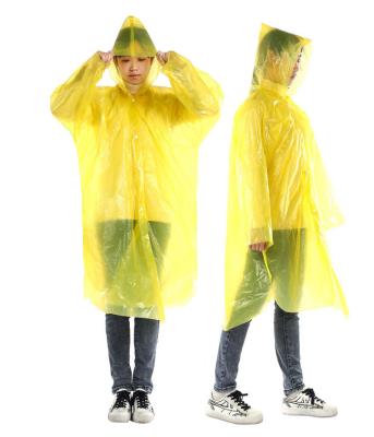 China Adultos Glam Design estilo impermeável transparente longa poncho descartável à venda