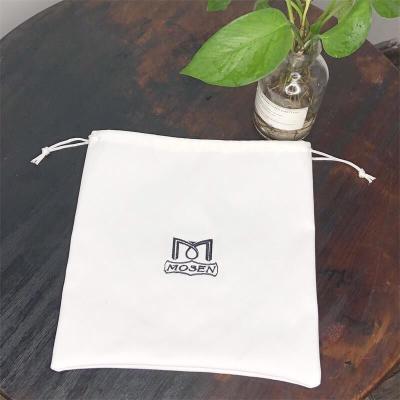 China White Customized Safety Velvet Jewelry Pouch /velvet Jewelry Bag Drawstring Storage Pouch For Headphones for sale