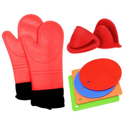 China Flexible Kitchen Oven Cooking Bbq Grill Gloves Non Slip Extra Long Lining Oven Gloves Heat Resistant Silicone Cotton Oven Mitts for sale