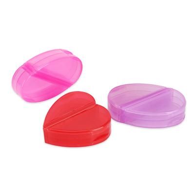 China Heart Shaped Pill Box WSD-003: Creative Style Pill Box / Cute Heart Shaped Plastic Medicine Storage Storage Box for sale