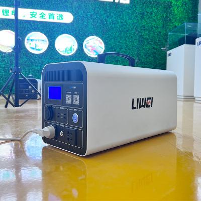 China Type C Logo Capacity 1000W 2000W Customizable Outdoor Camping Backup Generator Solar Power Station for sale