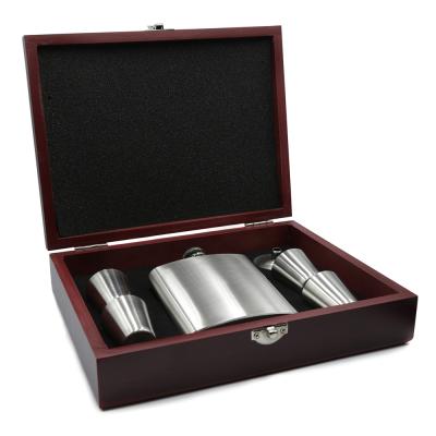 China Metal 8oz With 4 Drinking Shot Glasses Set For Liquor Including Bonus Funnel And Pocket Flask Hip Flask for sale