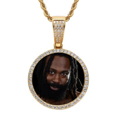 China Private Custom Made Environmental Friendly Pendant Necklace Memory Frame Hip Hop Round Photo Frame Necklace for sale