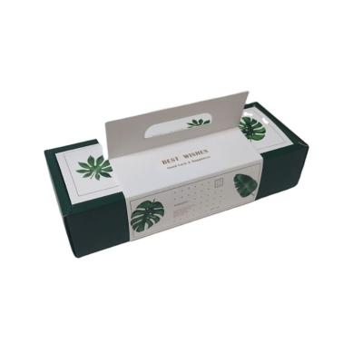 China Custom Paper Cardboard Paper Box Wholesale Food Boxes Christmas Cookie Takeout Box With Handles for sale