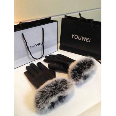 China Simple Hot Sale Fashion Winter PU Leather Custom Luxury Fur Motorcycle Touch Screen Women Gloves for sale