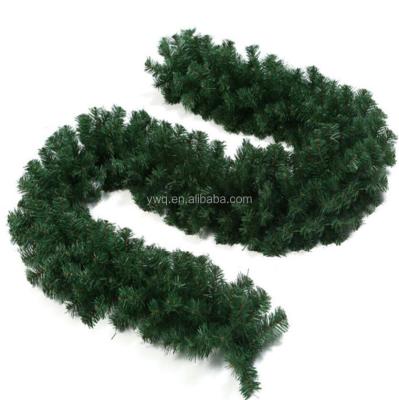 China Shopping Mall Decoration Plain Christmas Wreath Cheap Plastic Christmas Wreath for sale