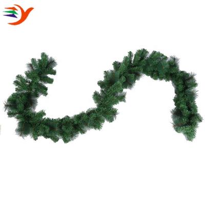 China PVC&Pine Handmade Hanging Needle Christamas Home Decoration Mixed Christmas Rattan Wreath for sale