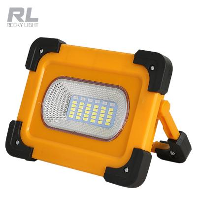 China interior & Outdoor Outdoor Floodlight USB Charging 60W 80W 100W Solar Garden LED Flood Light for sale