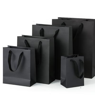 China Recyclable Custom Apparel Gift Bags Shopping Pouch Wholesale Black Kraft Paper Bag for sale