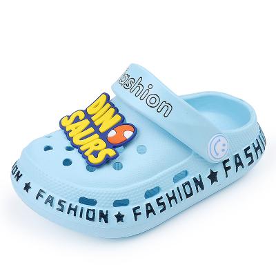 China Cute Hot Selling Lightweight EVA Child Clogs Sandals Slippers Shoes With Charms for sale