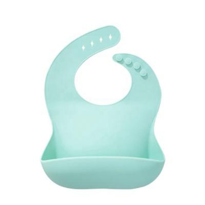 China Custom Sustainable Soft Waterproof Soft Silicone Baby Bib BPA Free Baby Logo Feeding Bib for sale