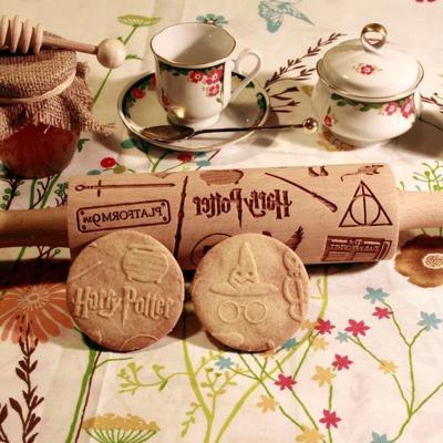 China Wholesale Viable 3D Harry Potter Wizard Pattern Fondant Embossing Engraved Wooden Pin For Backing for sale