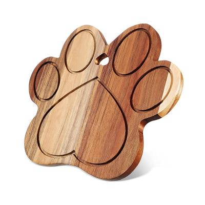 China Sustainable Showbox Personalized Heart Shape Wooden Cutting Board Animal Bamboo Chopper For Baby Gifts for sale