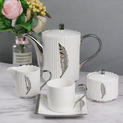 China Viable Nordic Porcelain Dinnerware and Tea Sets Ceramic Dishes Sets China Dinnerware 24 Pcs White Ceramic Dinnerware Sets for sale